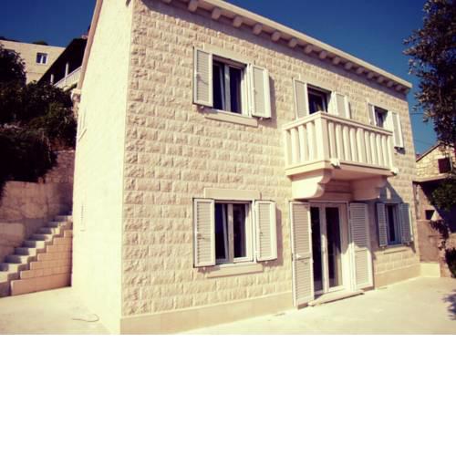 Little White House, Brac