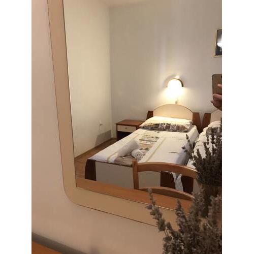 LIVE APARTMENT