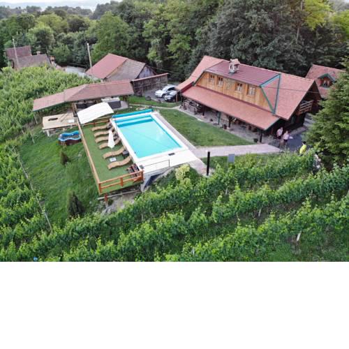 Lodge Green paradise