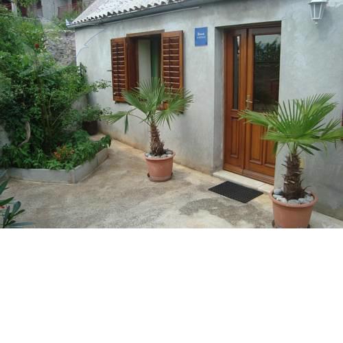 Lopica Vacation Home