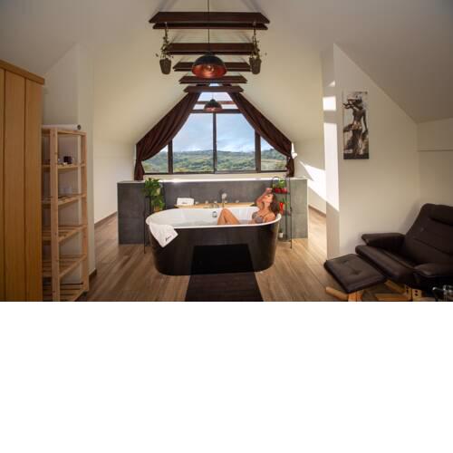 Lovely 2-Bed Villa in Selnica