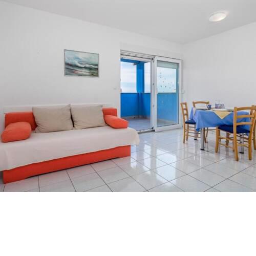 Lovely Apartment in Mandre with Barbecue