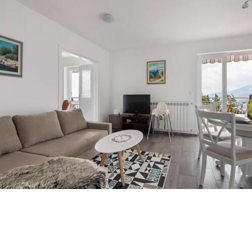 Lovely Apartment in Veprinac with Private Terrace