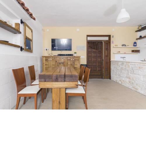 Lovely Apartment in Vir with Swimming Pool