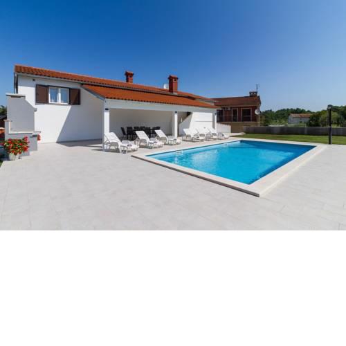Lovely VILLA Piljan with a private swimming POOL