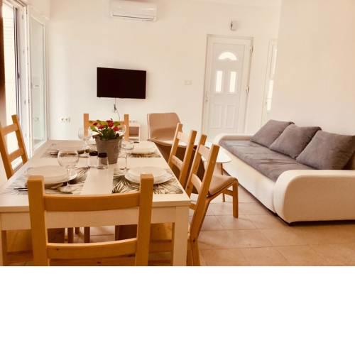 Luminus Apartments
