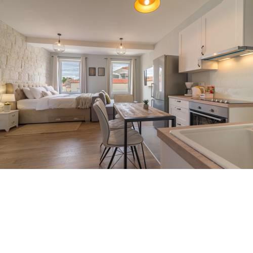 Luxurious Suites Elegance