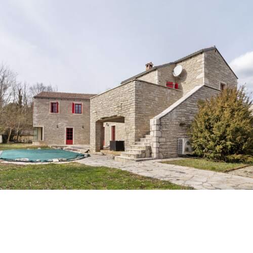 Luxurious Villa in Pazin with Terrace