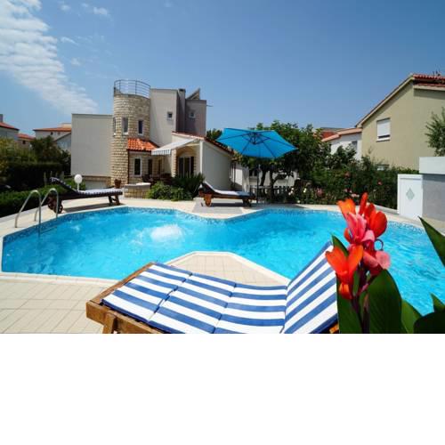 Luxurious Villa in Vir with Swimming Pool