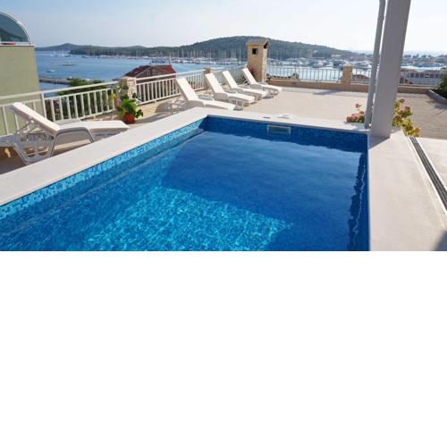Luxury Accommodation Goles