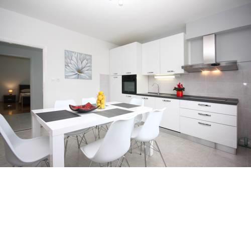 Luxury Apartment Luca