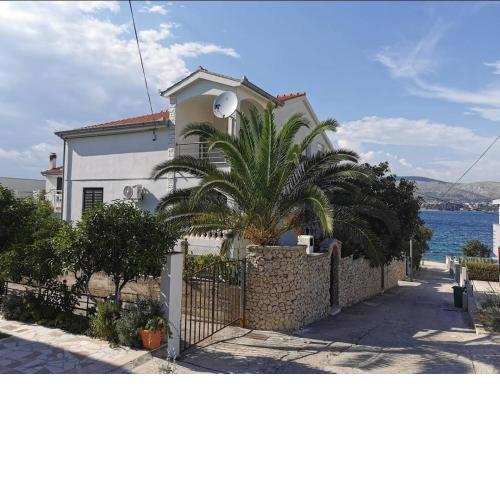 Luxury apartments SYCAMORE 4*