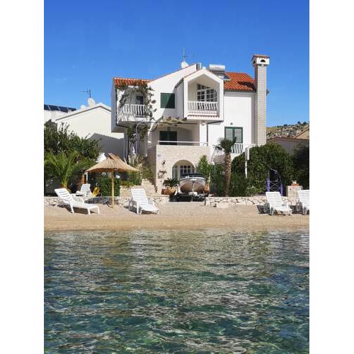 Luxury Apartments Villa Seaside
