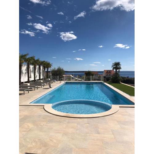 Luxury Apartments White Villa Violeta