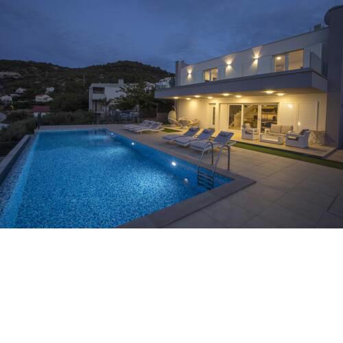 Luxury Blue Villas Vis