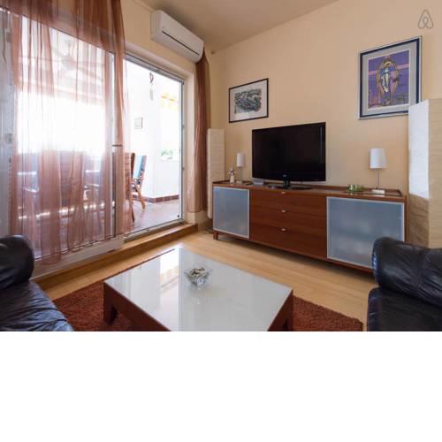Luxury front row designer apartment