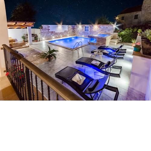 Luxury house David