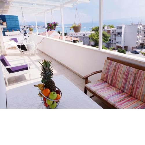 Luxury Residence with Majestic Seaview