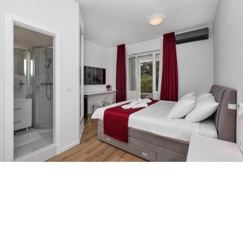 Luxury Rooms Paradise Garden