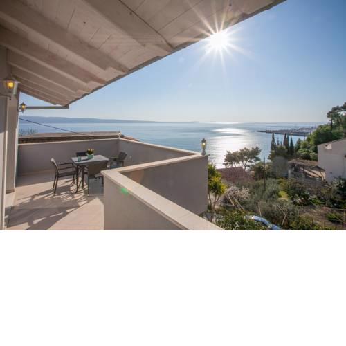 Luxury Sea View Apartment