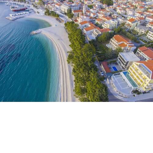 Luxury Seafront Villa Morska Villa with pool, jacuzzi and sauna at the beach in center of Baska Voda