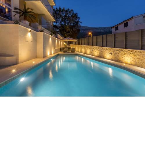 Luxury Suites