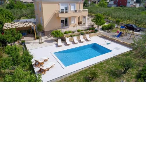 Luxury Villa Castrum