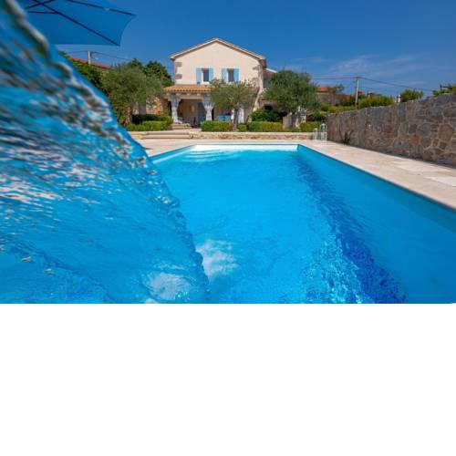 Luxury Villa Divotica