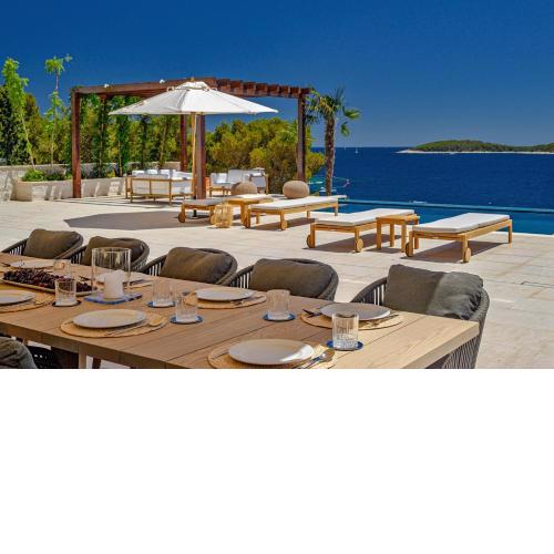 Luxury Villa Hvar Deluxe Palace 1 with heated pool, gym and sauna