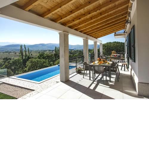 Luxury villa IN EXCELSIS
