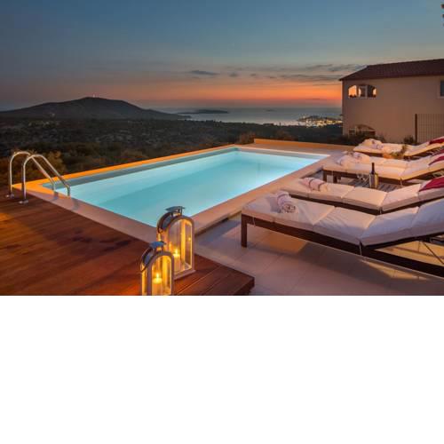 Luxury Villa Mia Bella with Pool