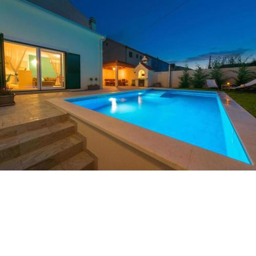 Luxury Villa Vision