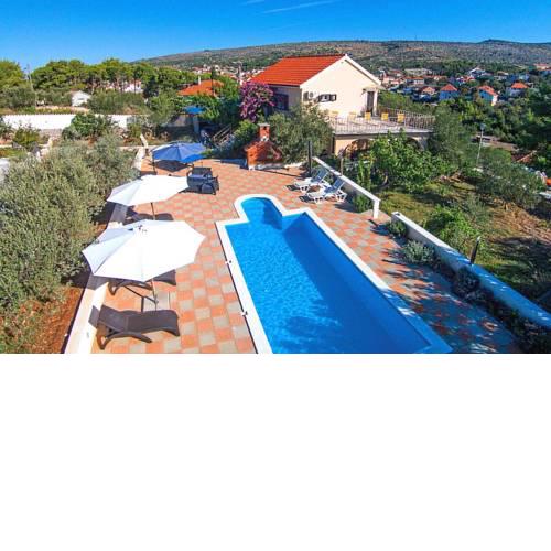 Luxury villa with a swimming pool Milna, Brac - 5650
