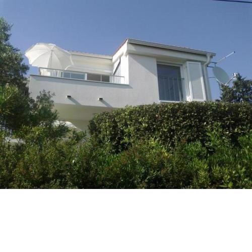 Mala vila Punta Skala