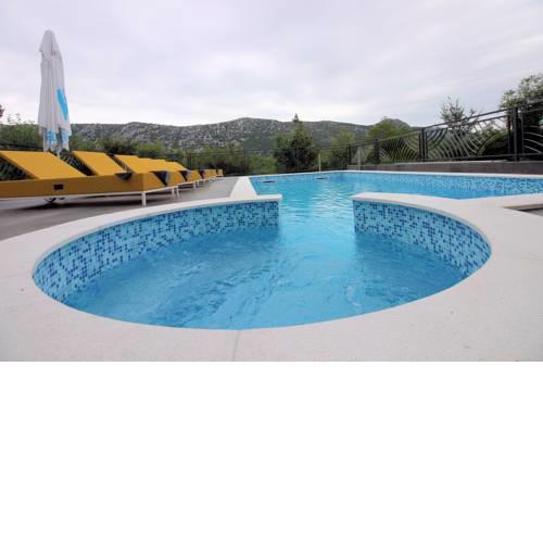Mala Villa