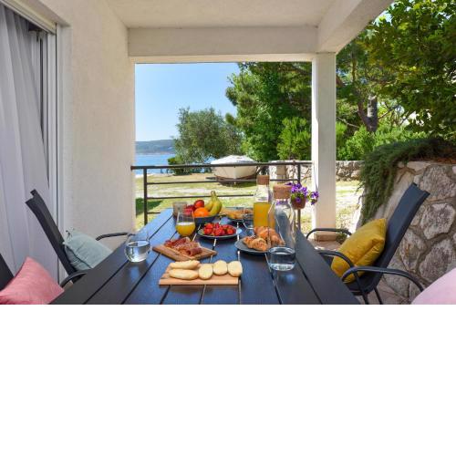 Malako Family Apartments