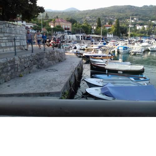 Mali Lovran ispod Učke