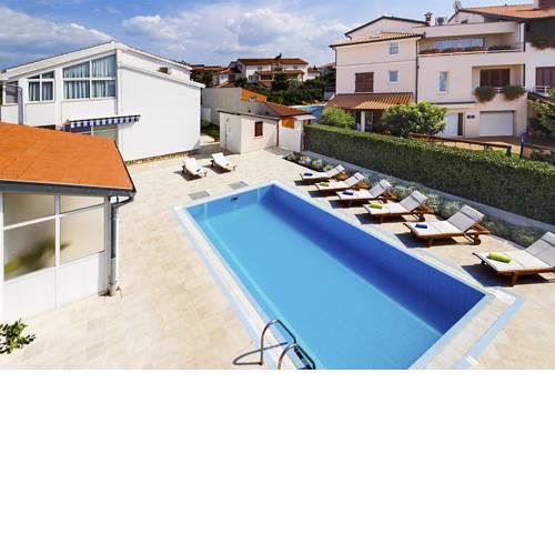 Mali Maj Villa Sleeps 7 Pool Air Con WiFi