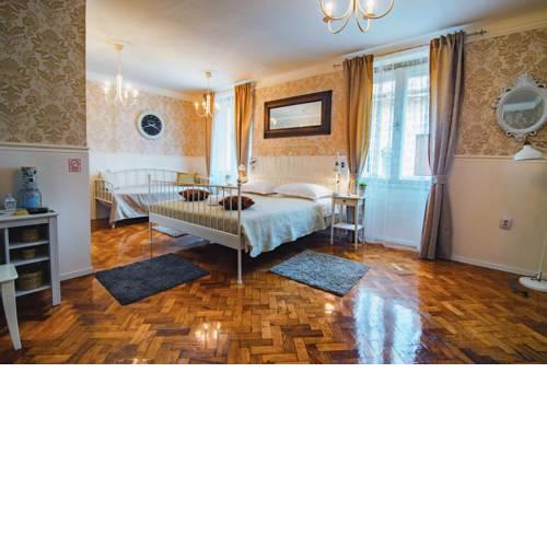 Mama's and Papa's Luxury Rooms
