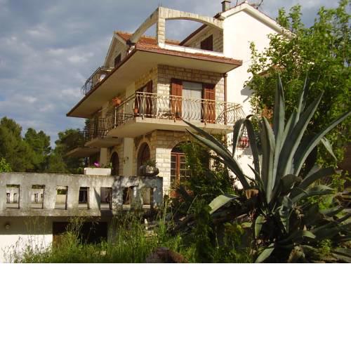 Maribela Apartment