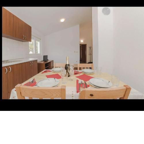 Marin Apartments