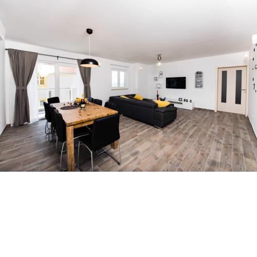 Maslina Apartments