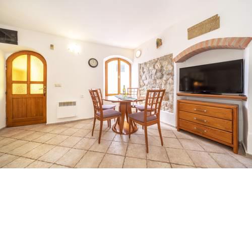 Mediterranean apartment Korina