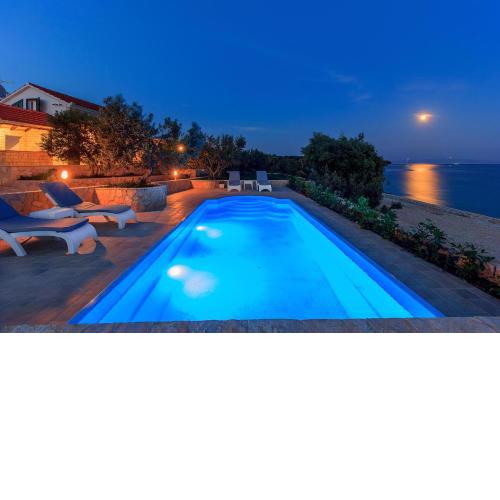 Mediterranean Oasis Holiday Home