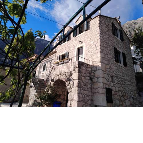 Mediterranean Stone House Ivo