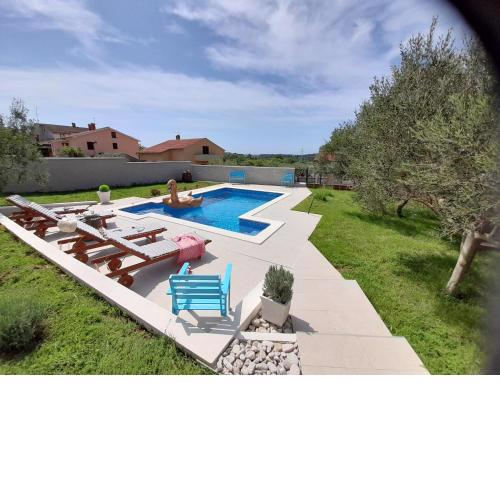 Mel&Stef, Charming house, apartment with private swimming pool ideal for family vacation