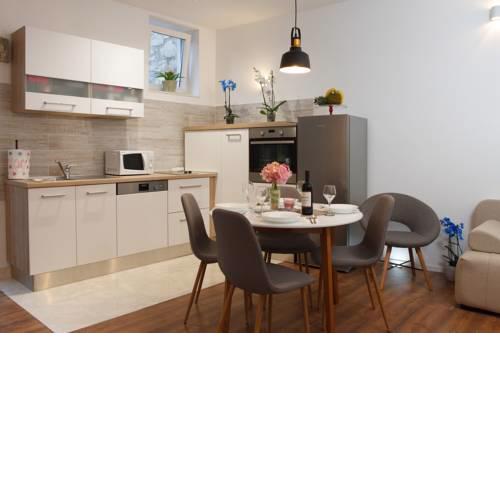 Mira Apartment
