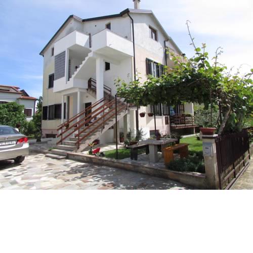 MIRELA house with apartment