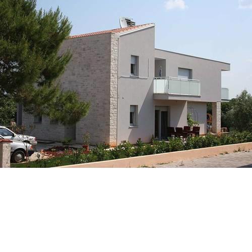MIRJANA house with apartments