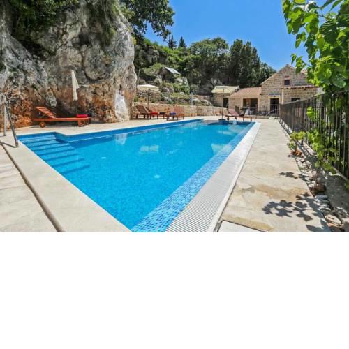Mlini Villa Sleeps 8 Pool Air Con WiFi